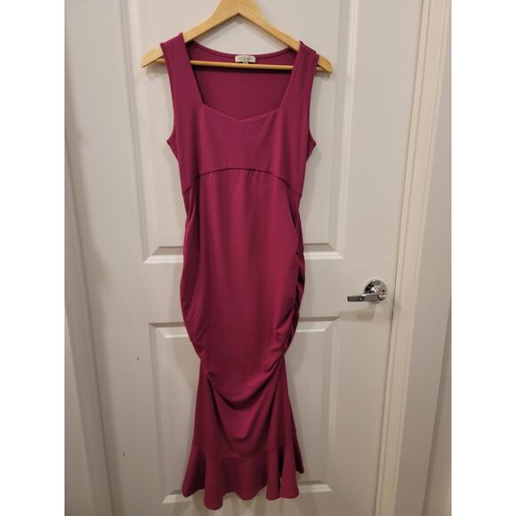 Kimi and Kai Bria Maternity Mermaid Dress - Picture 2 of 8